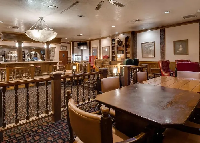 Western Airport 3*